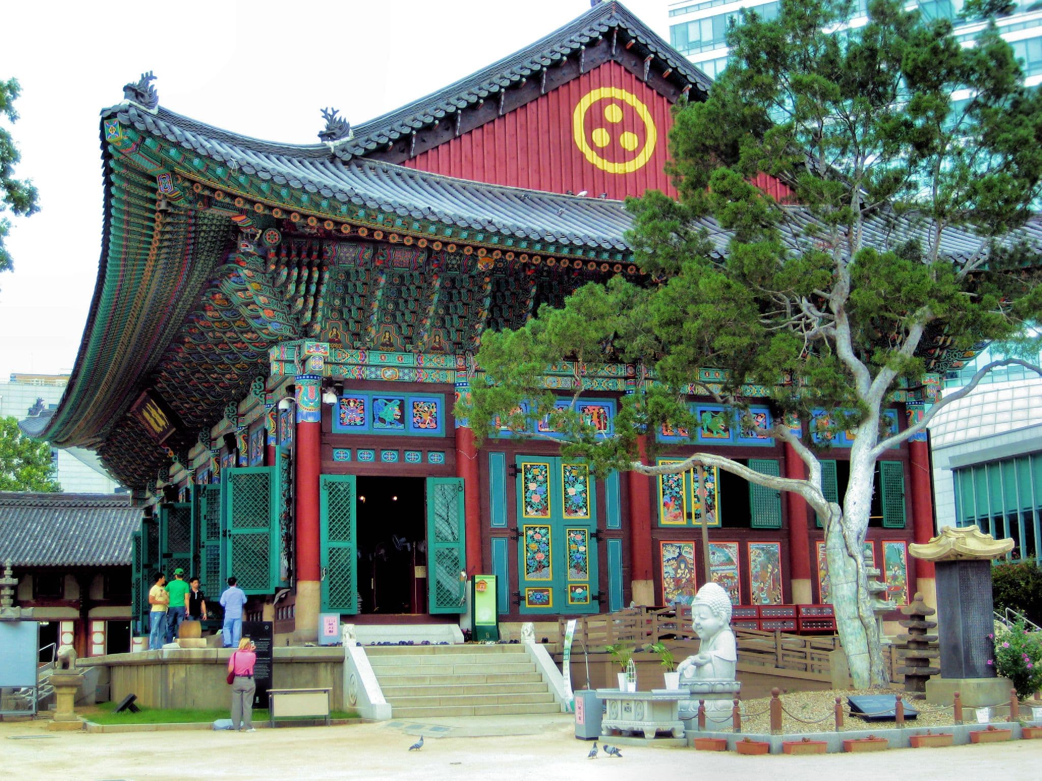 Seoul Buddhist Temples Solo Wellness Guide 2026: Finding Quiet Healing in Sacred Spaces