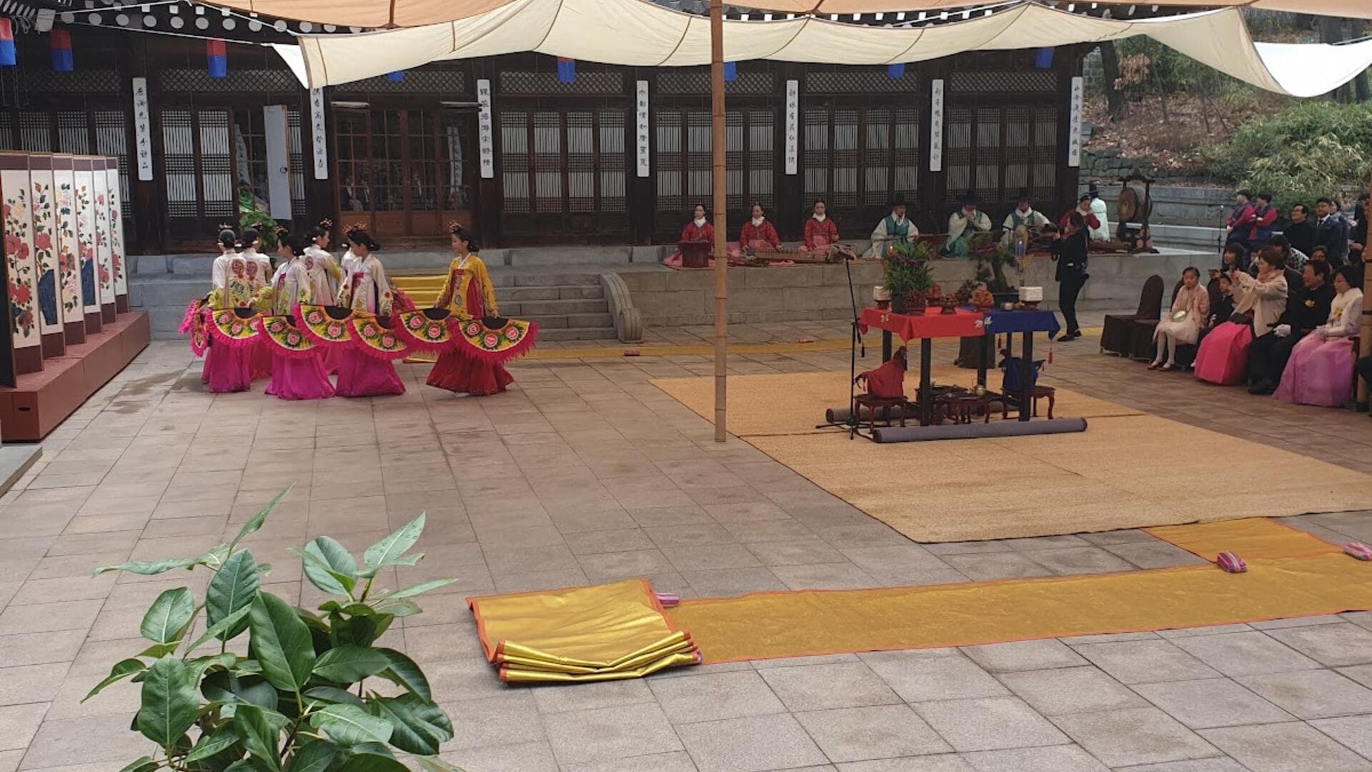 Seoul Traditional Gugak Music Performance Guide 2026: Experience a Thousand Years of Sound