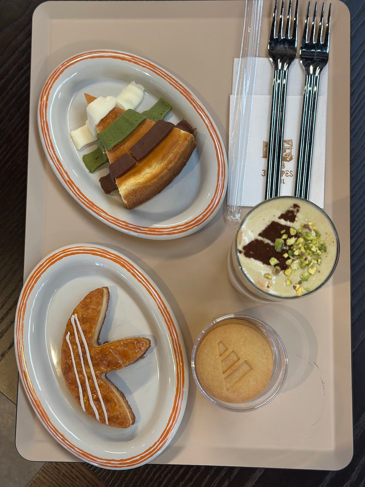 咖啡厅3条纹首尔 3