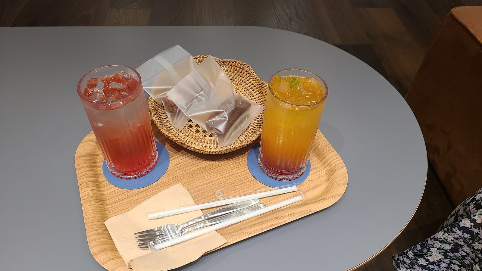 카페 꼼마 합정점 2