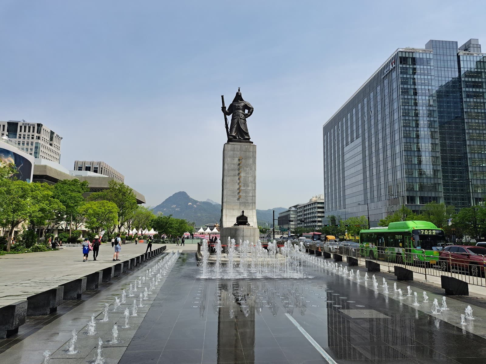Gwanghwamun Christmas Market 4
