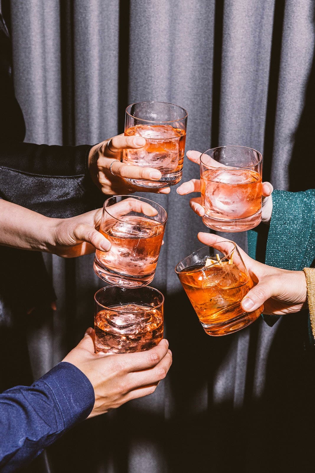 프리빌리지 바 2