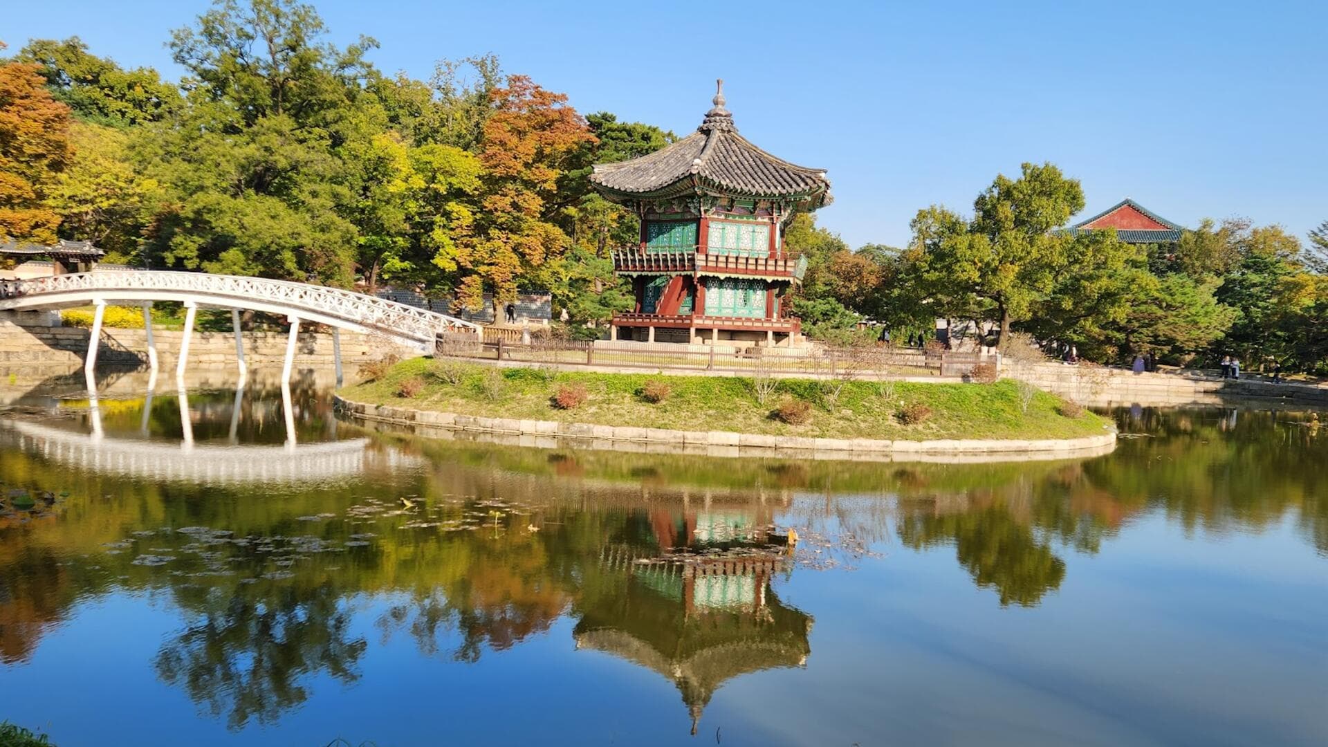 Gyeongbokgung Palace Guide 2025: Complete Visitor's Guide to Seoul's Grand Palace