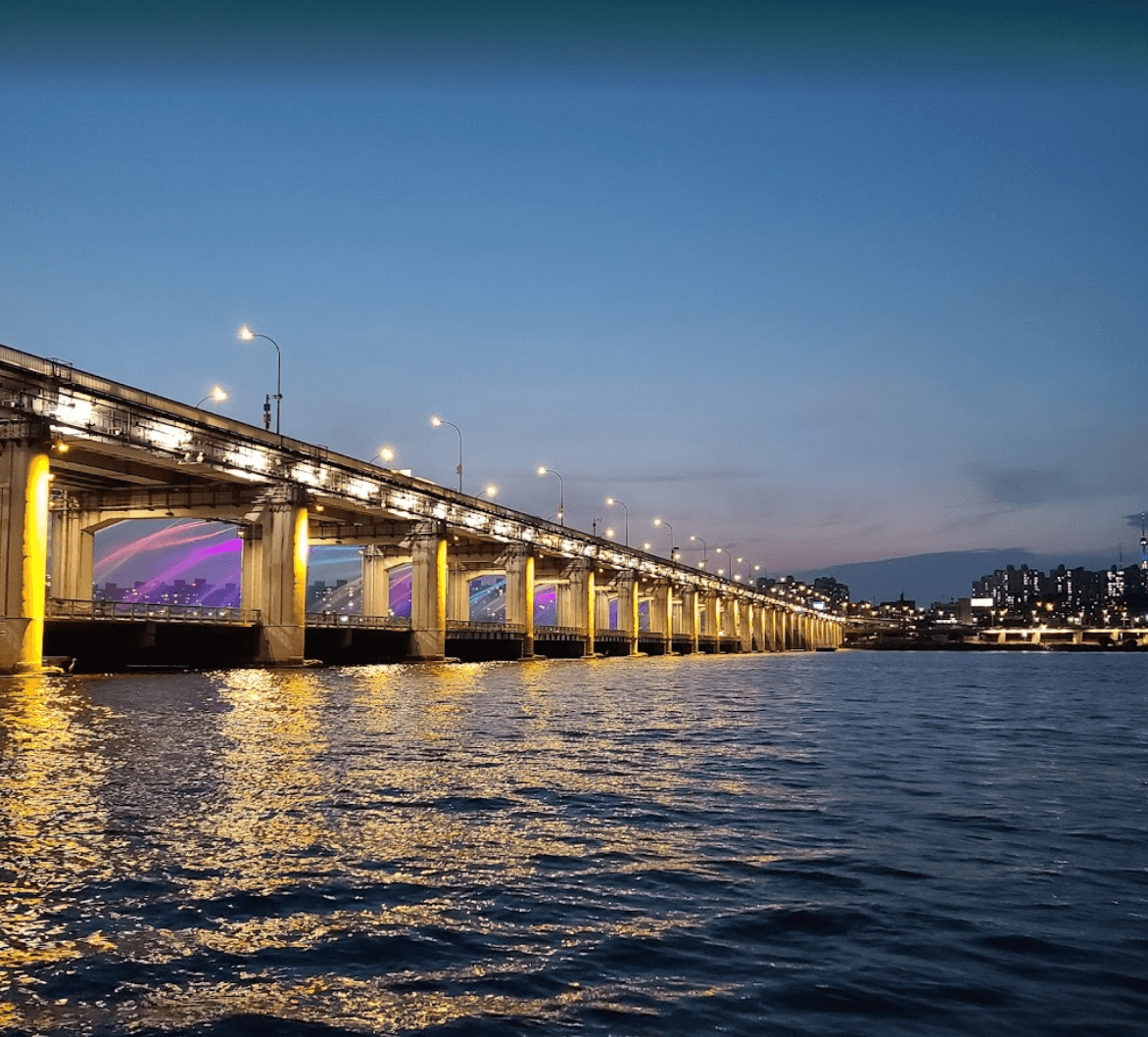 Banpo Rainbow Fountain