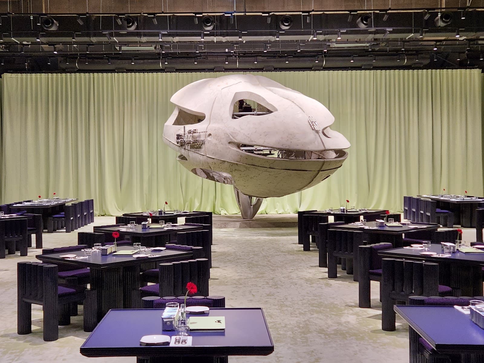 누데이크 티 하우스