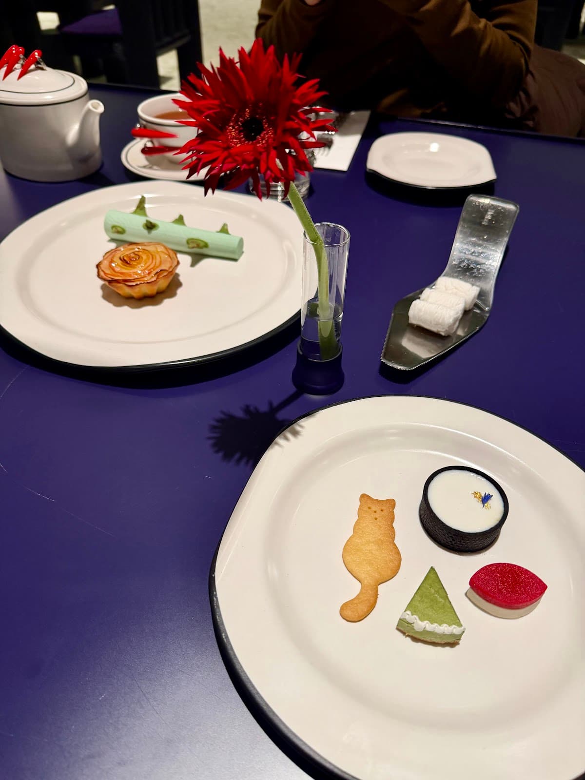 누데이크 티 하우스 2