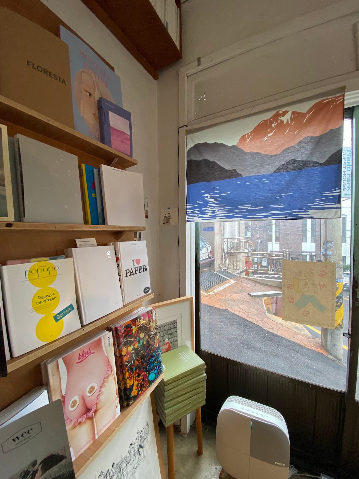 스토리지북앤필름 4