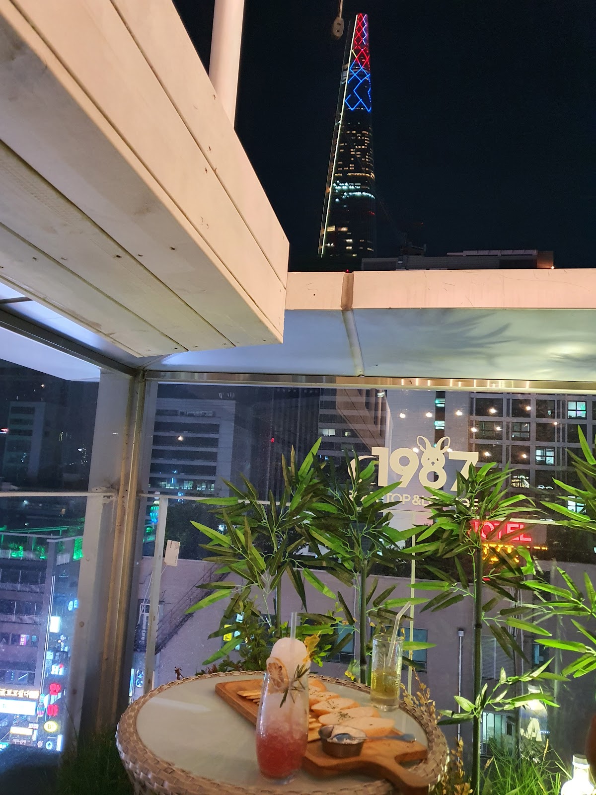 1987屋顶酒廊蚕室景观