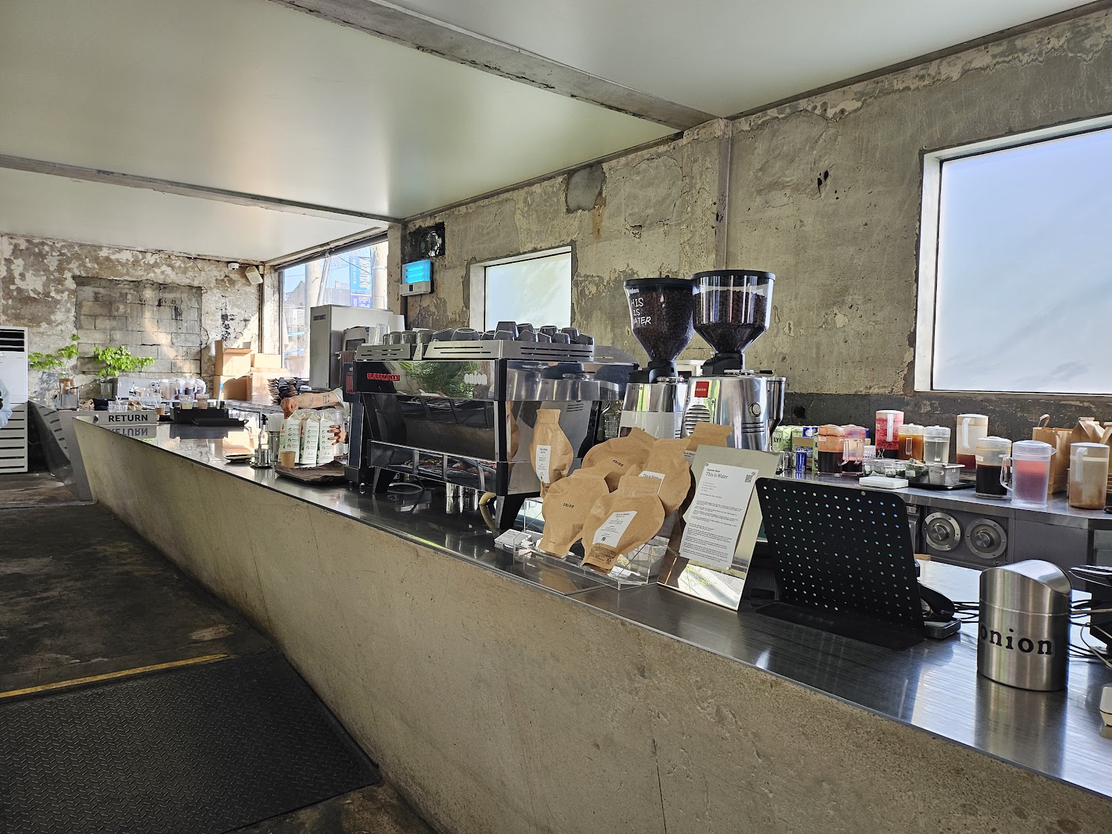 Cafe Onion Seongsu exterior