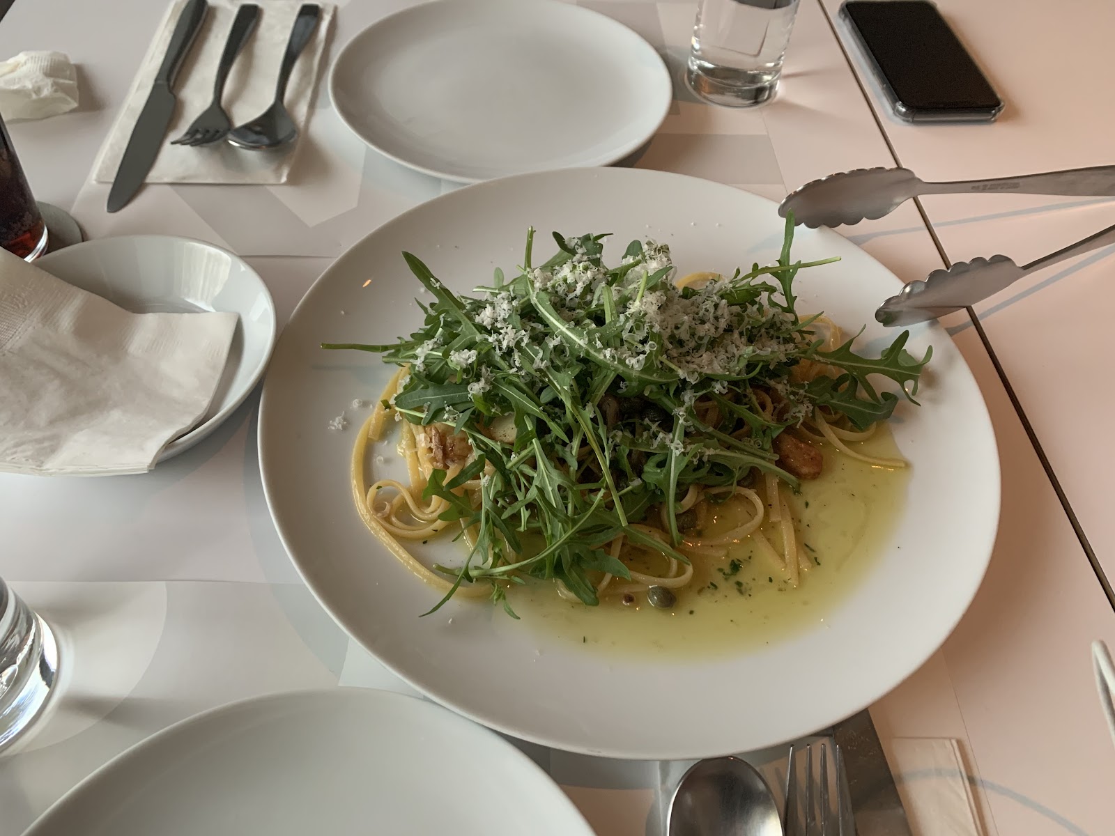 PKM 갤러리 외관 — 삼청동 갤러리 지구에서 절제된 갤러리 파사드